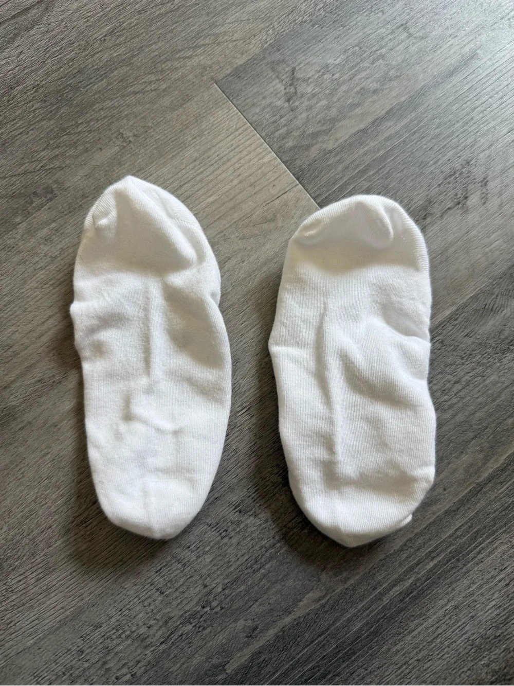 White No Show Socks Stretchy Comfy Gym Athleisure Workout Hiking